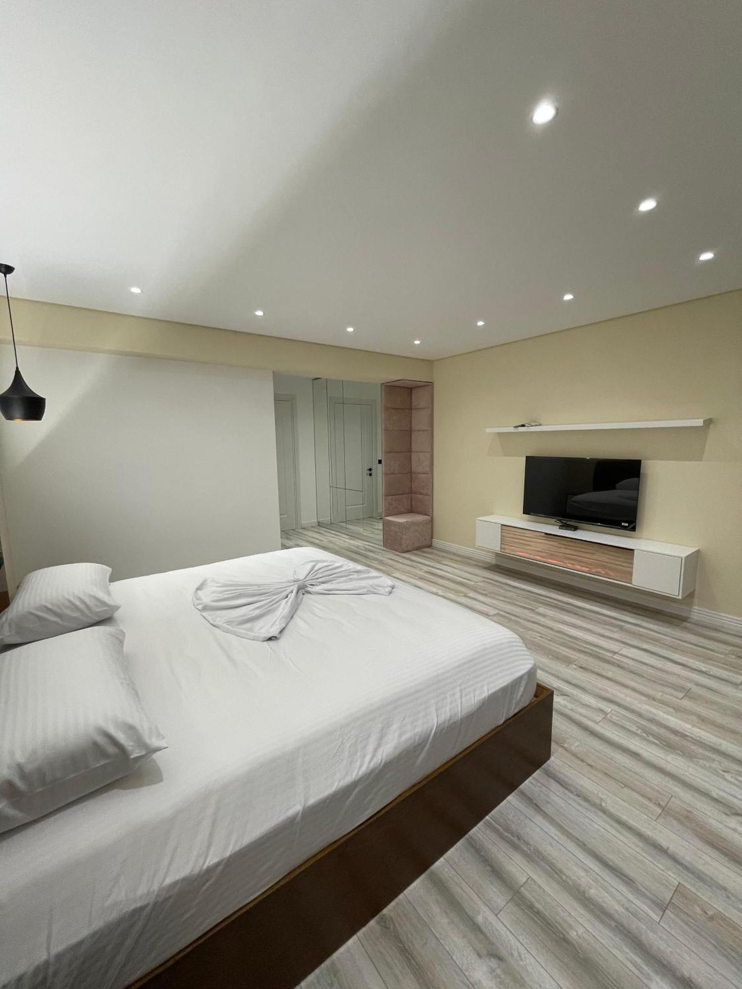 Home 12 Librazhd ภายนอก รูปภาพ