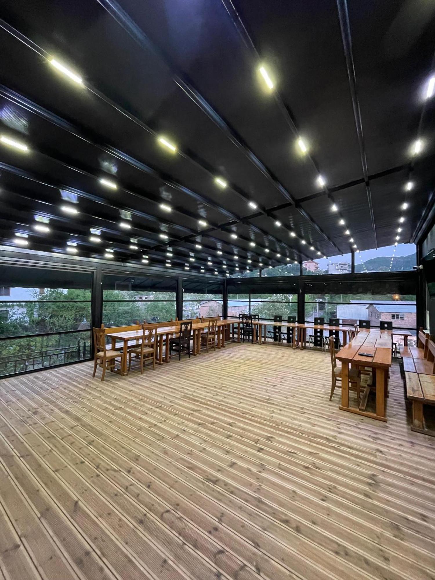 Home 12 Librazhd ภายนอก รูปภาพ
