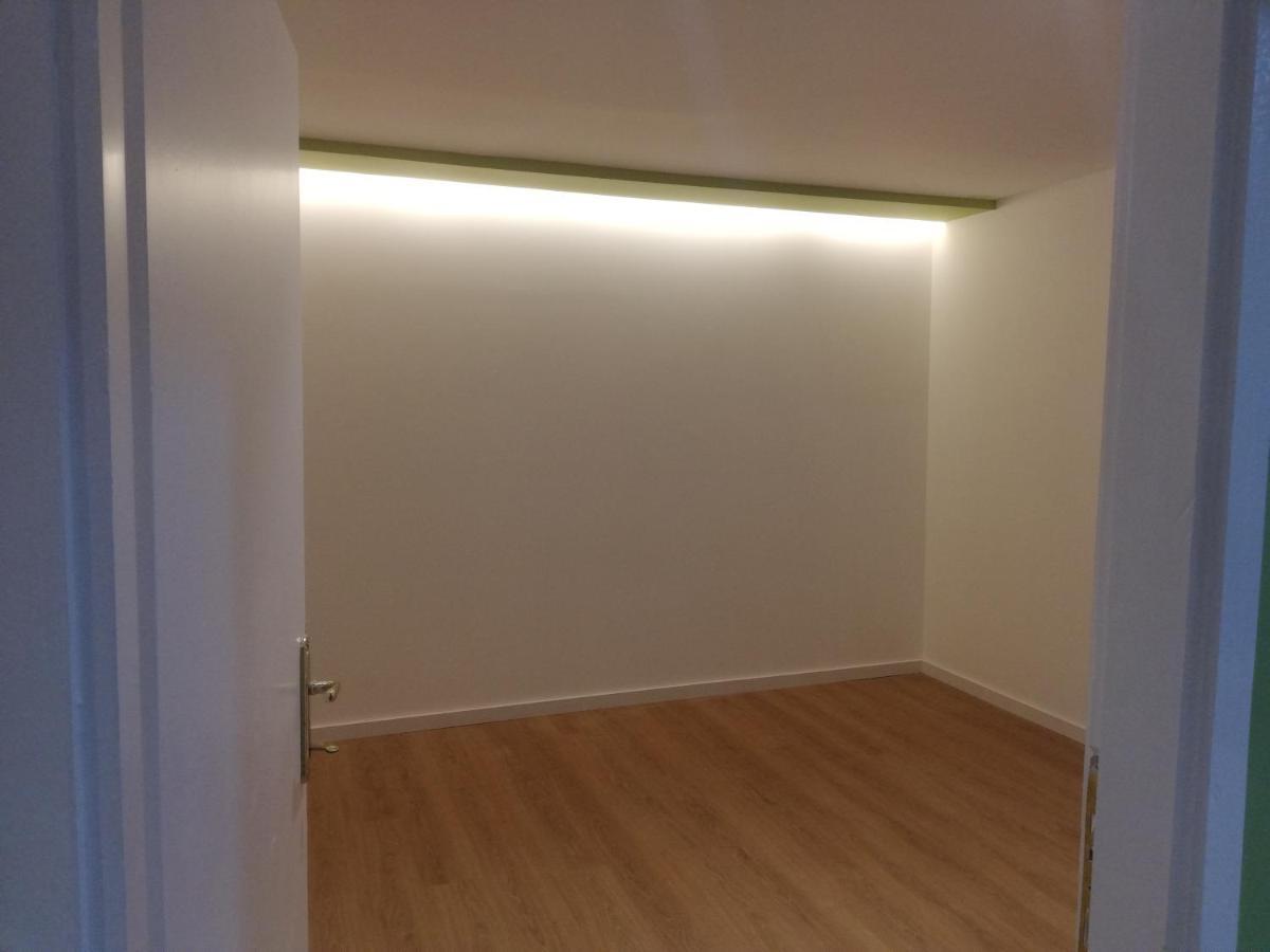 Home 12 Librazhd ภายนอก รูปภาพ