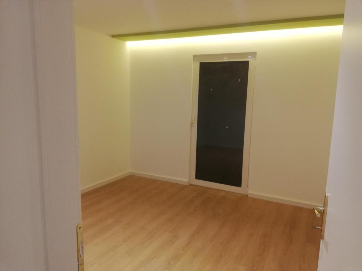 Home 12 Librazhd ภายนอก รูปภาพ